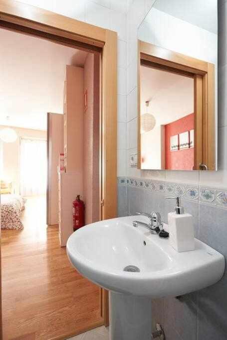 Apartamento Ayla Ayuntamiento Pamplona Exteriör bild